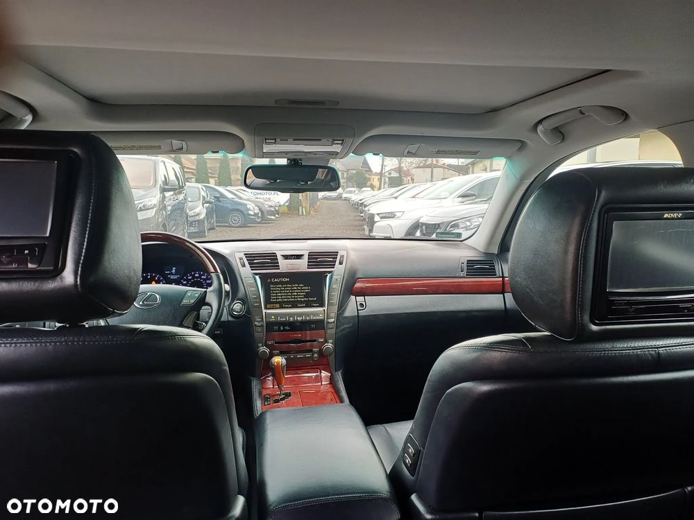 Lexus LS 460 Prestige - 24
