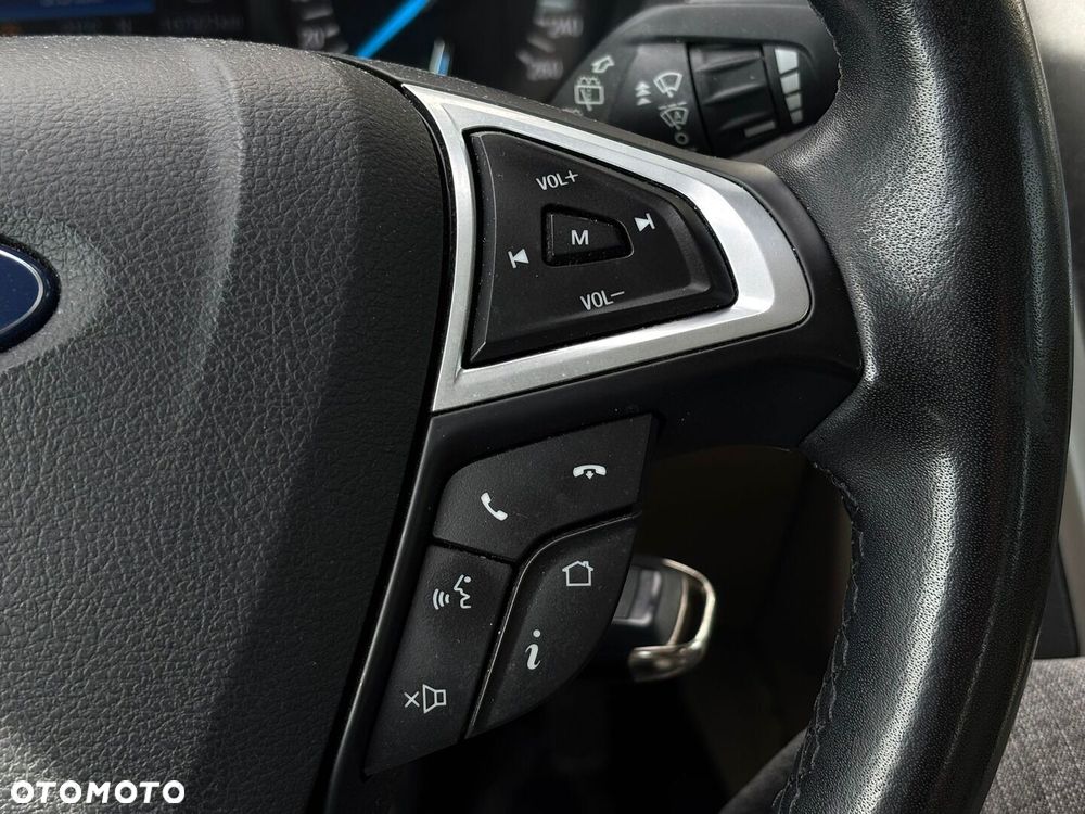 Ford Mondeo - 26