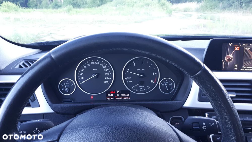 BMW Seria 3 320d - 13