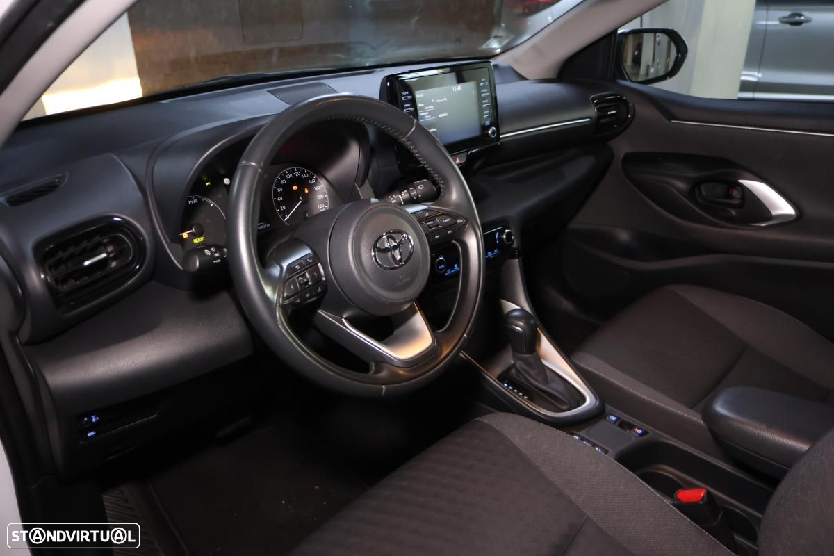 Toyota Yaris - 16