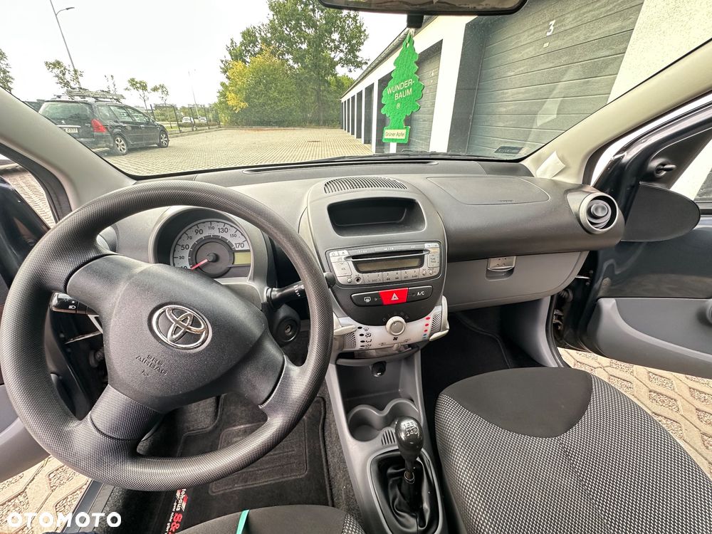 Toyota Aygo - 10