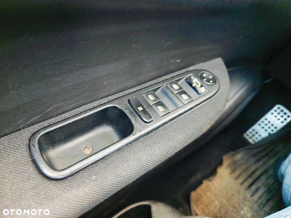 Peugeot 307 CC 110 JBL - 30