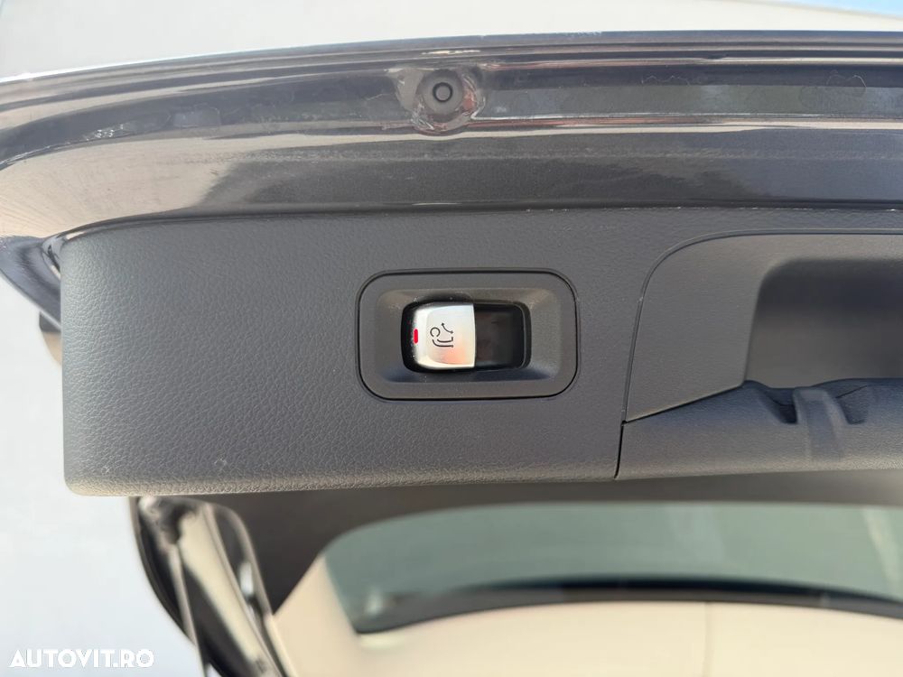 Mercedes-Benz GLC 300 e 4MATIC - 39