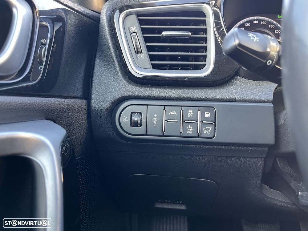 Kia XCeed 1.6 GDi PHEV Drive - 17