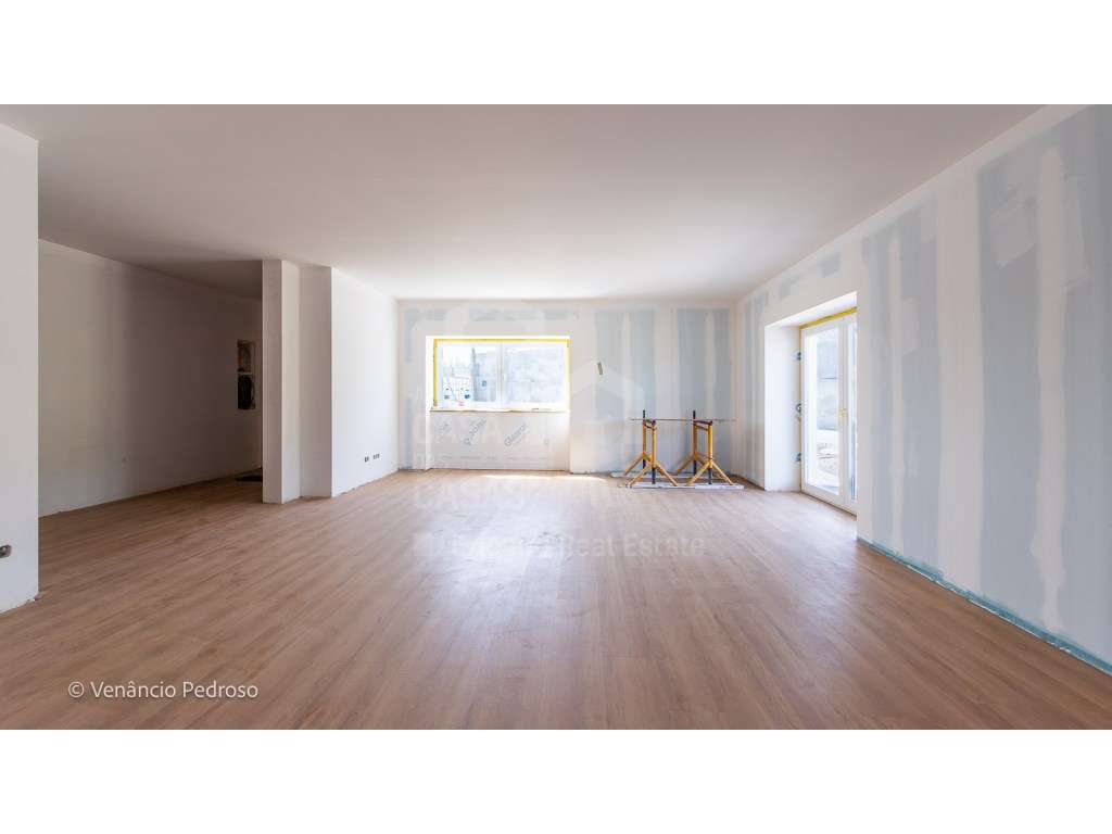 Vende Moradia T3 - Ericeira 15 km, A Casa das Casas - Grande imagem: 3/17