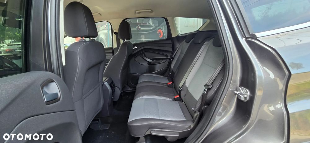 Ford Kuga 1.5 EcoBoost 2x4 Titanium - 30