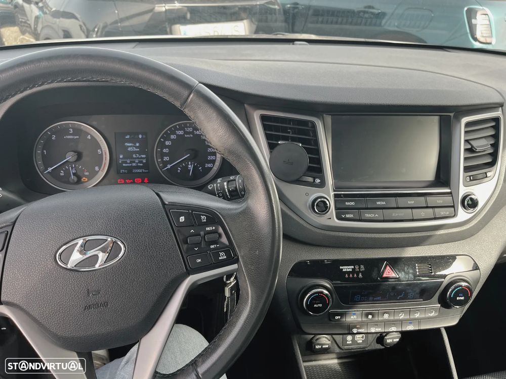 Hyundai Tucson 1.7 CRDi Executive - 4