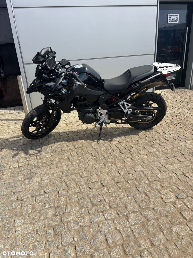 BMW F - 11
