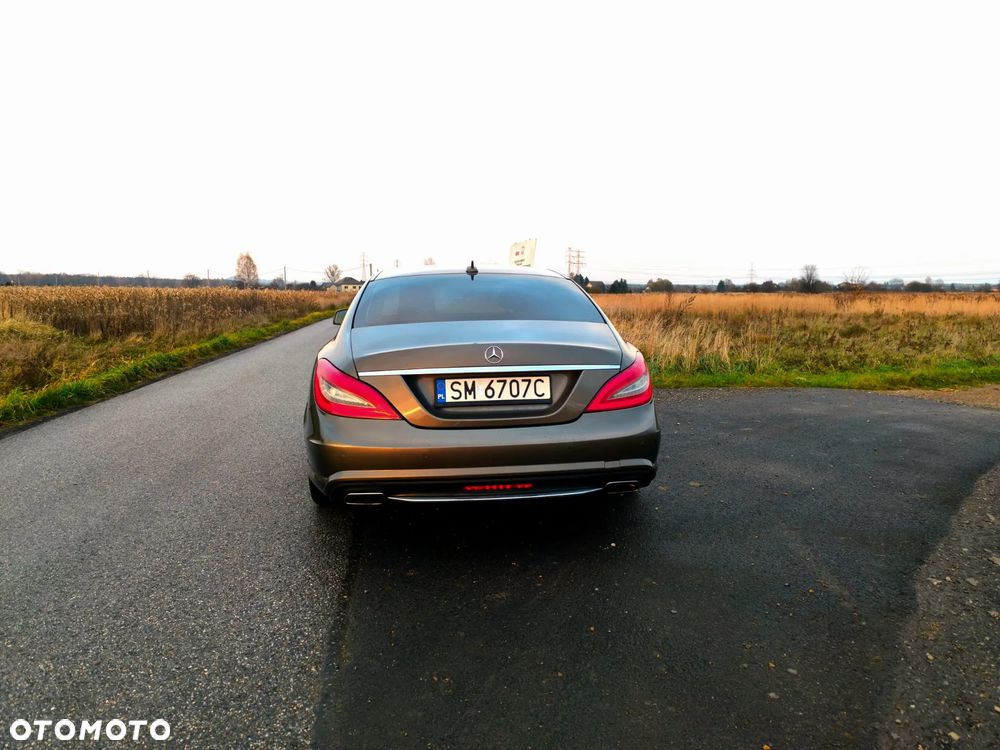 Mercedes-Benz CLS - 24