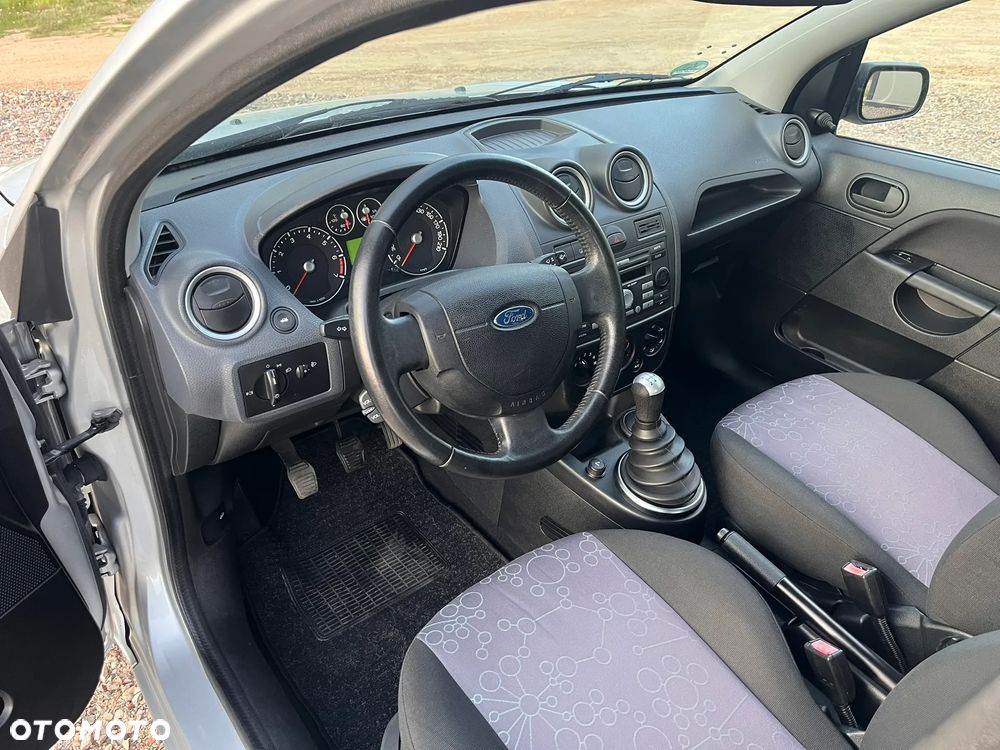 Ford Fiesta 1.4 Connection - 20