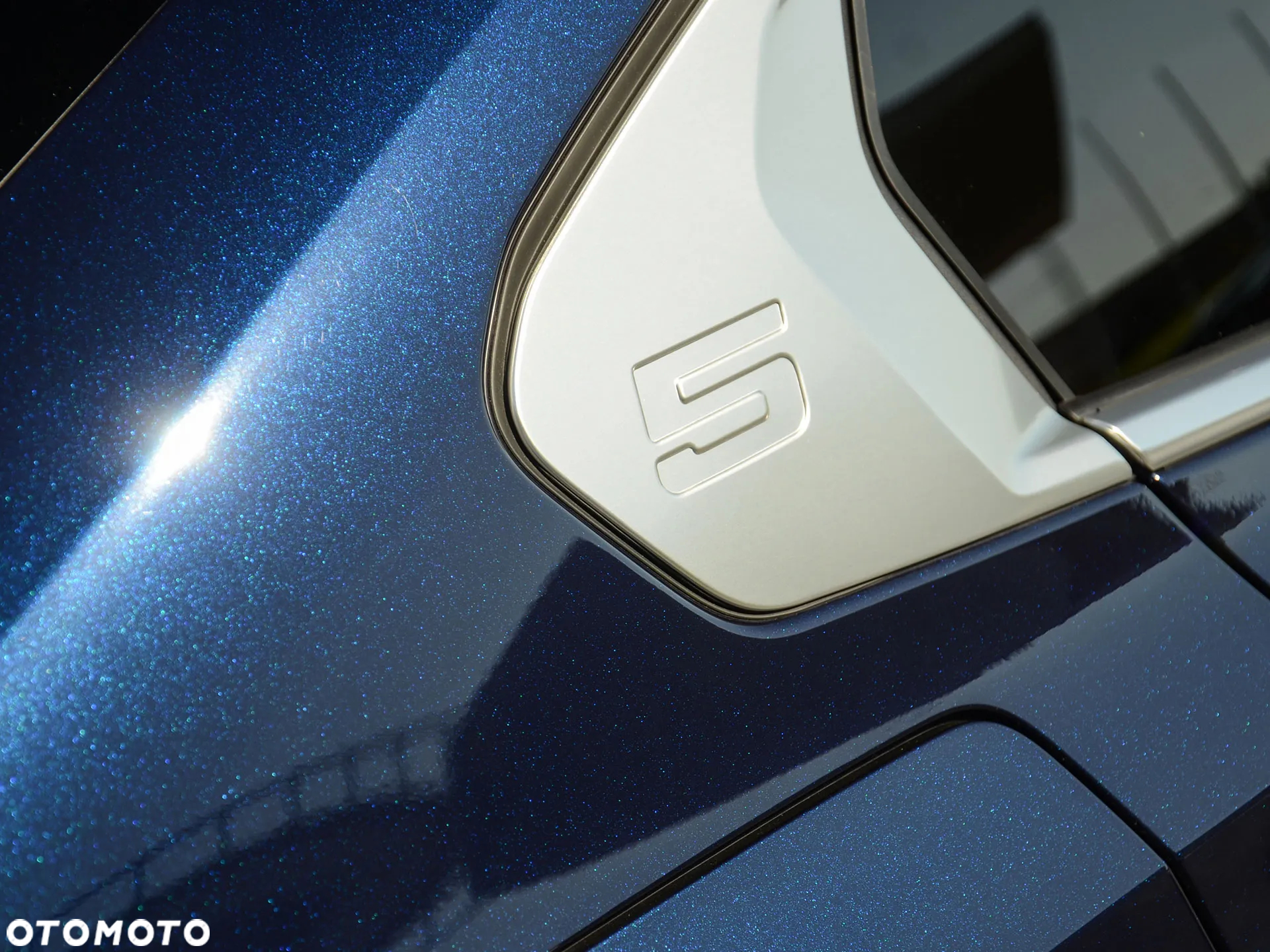 BMW Seria 5 520d xDrive - 14