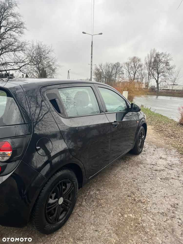 Chevrolet Aveo 1.2 LS - 5