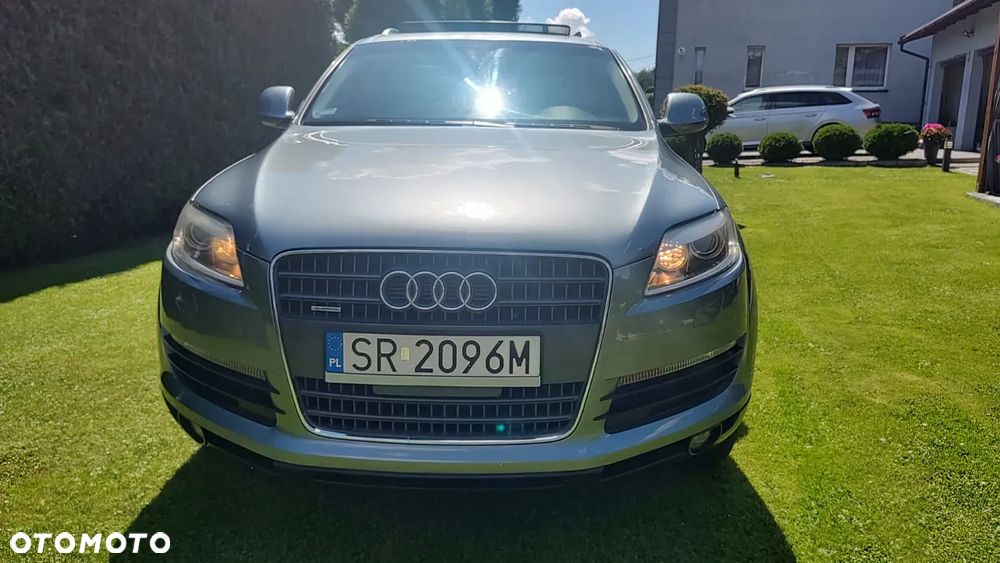 Audi Q7 - 6
