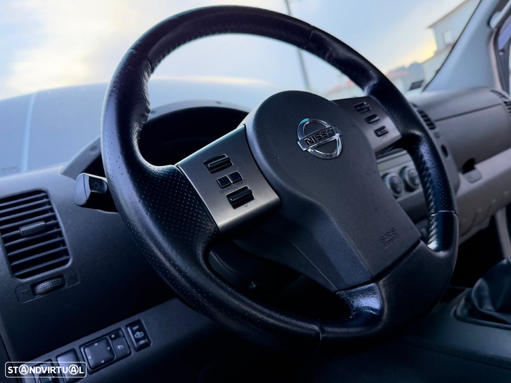 Nissan Navara 2.5 dCi CD SE - 40