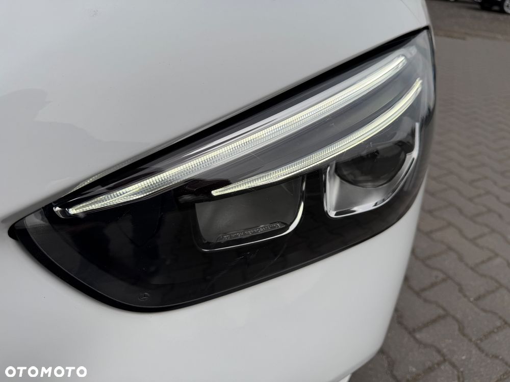 Mercedes-Benz Klasa B 180 7G-DCT Style - 23