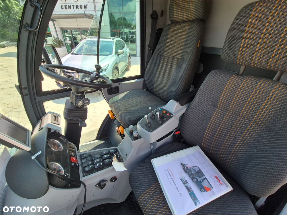 Hako Citymaster 2200 / ZAMIATARKA DROGOWA / KOMPAKTOWA ZAMIATARKA / SERWISOWANA / 2 MIEJSCA / EURO 6 / IDEALNA DO MIASTA I CHODNIKI / BEZWYPADKOWA / MOŻLIWOŚĆ TRANSPORTU - 26