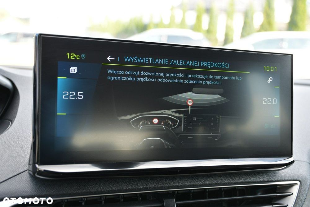 Peugeot 3008 1.6 PureTech Hybrid PHEV Allure Pack S&S EAT8 - 33