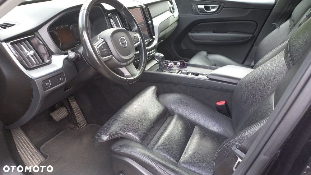 Volvo XC 60 D4 Geartronic Momentum Pro - 18