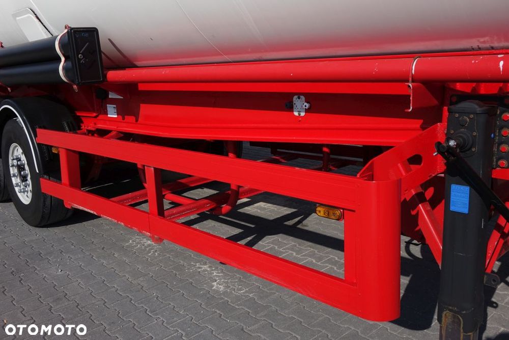 Spitzer EUROVRAC S27D SEK 01C / SILOS 65m3 SIŁOWNIK DO PODNOSZENIA / OSIE SAF - OŚ SKRĘTNA - 9