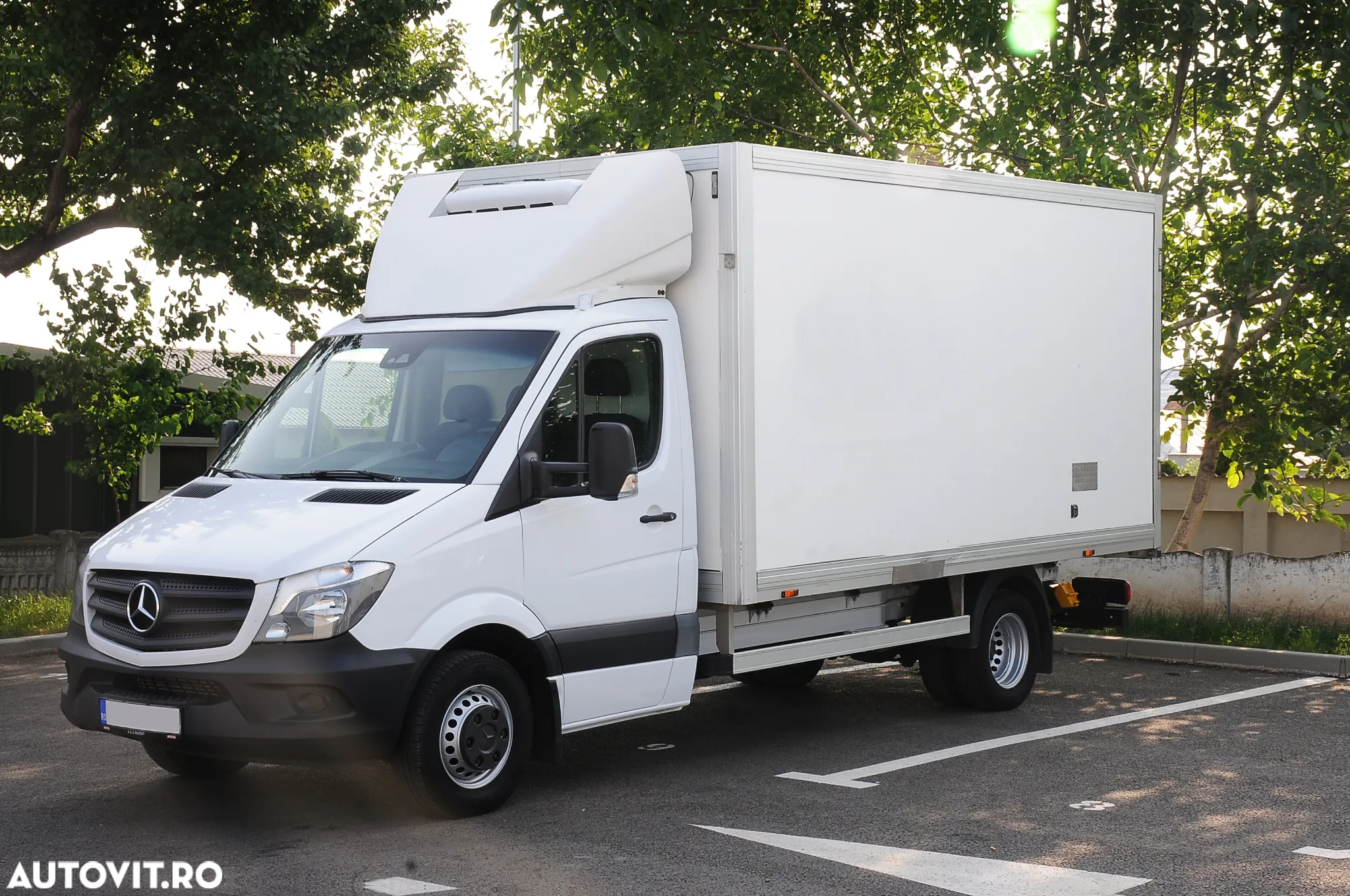 Mercedes-Benz Sprinter - 2