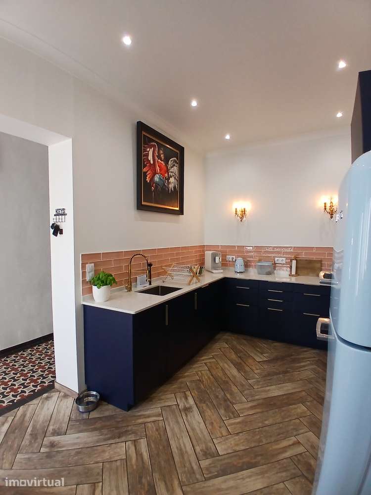 Renovated Traditional Townhouse With Large Garage & Annexe - Grande imagem: 3/30