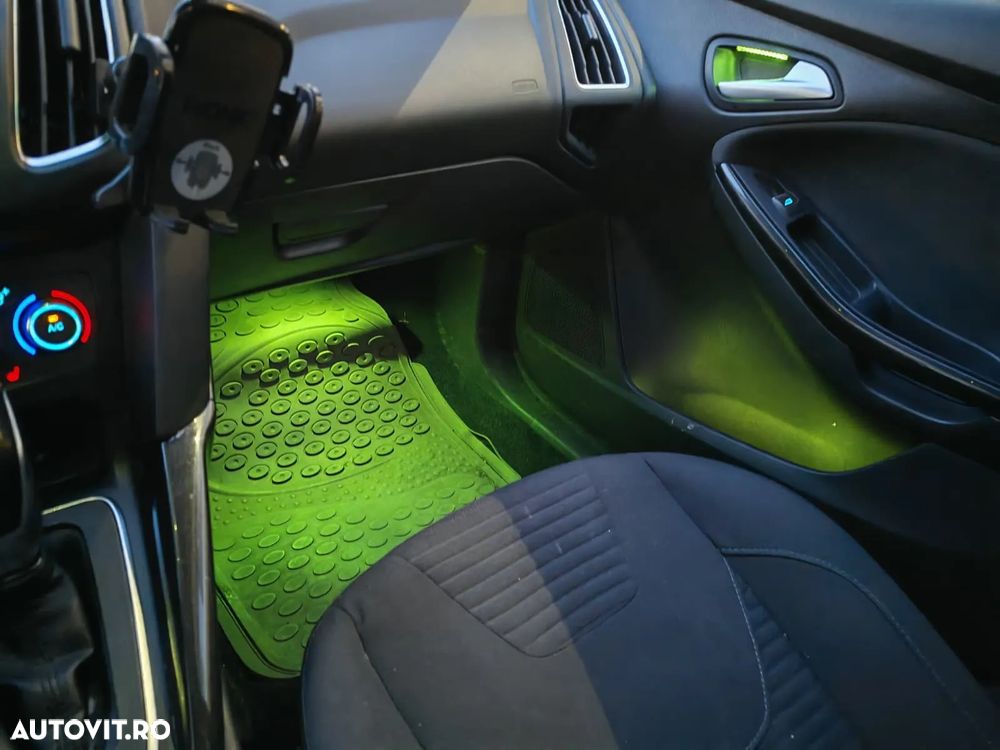 Ford Focus 1.5 Ecoboost Titanium - 16