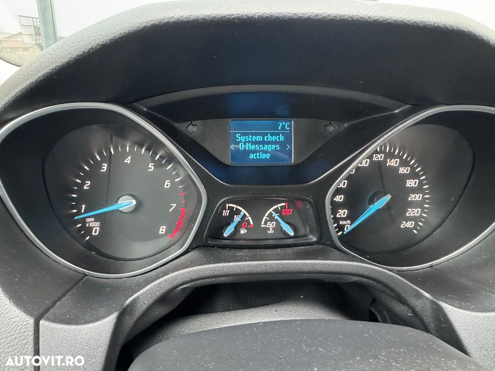 Ford Focus 1.0 EcoBoost Start-Stopp-System SYNC Edition - 38