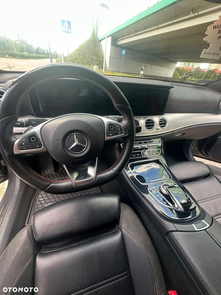 Mercedes-Benz Klasa E - 12