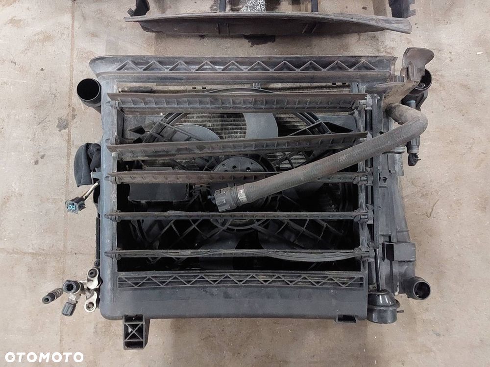 PAS PRZEDNI WZMOCNIENIE CZOŁOWE + CHŁODNICE + LAMPY XENON BMW E46 2.0 D M47 - 8