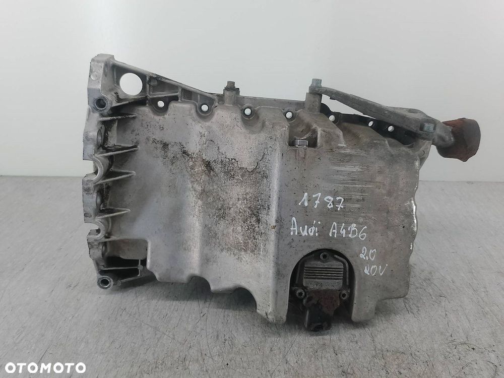 MISKA OLEJOWA AUDI A4 B6 06B103603 2.0 20V - 6