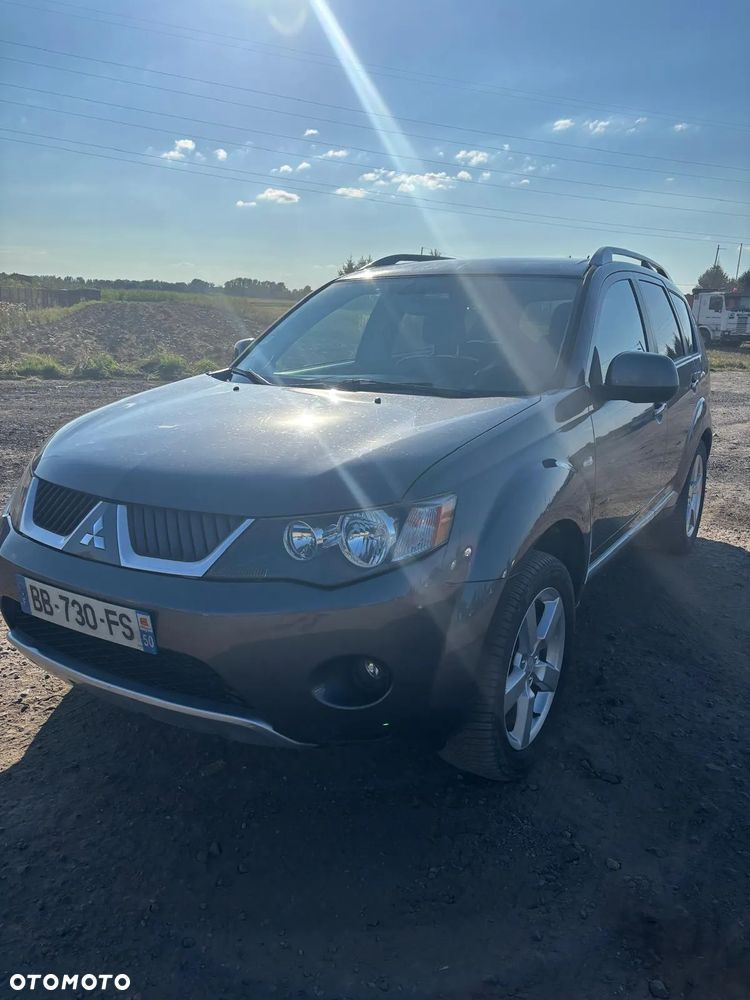 Mitsubishi Outlander 2.2 DI-D 4WD Intense - 1