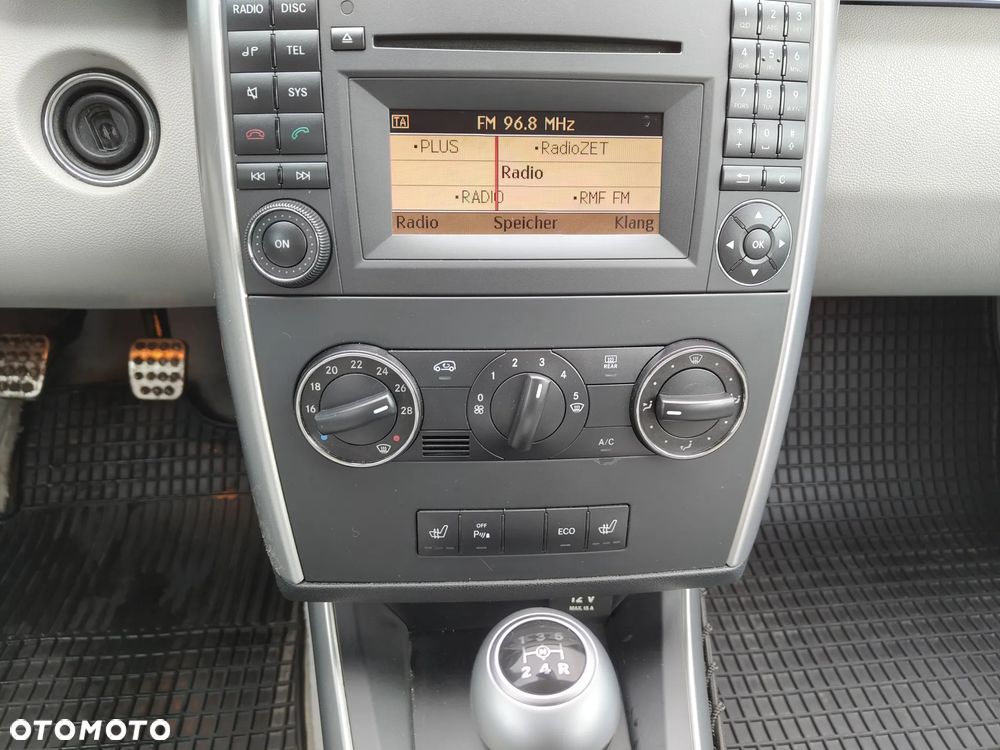 Mercedes-Benz Klasa B 150 Special Edition - 24