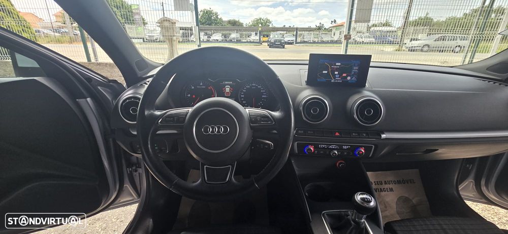 Audi A3 Sportback 1.6 TDI S-line - 17