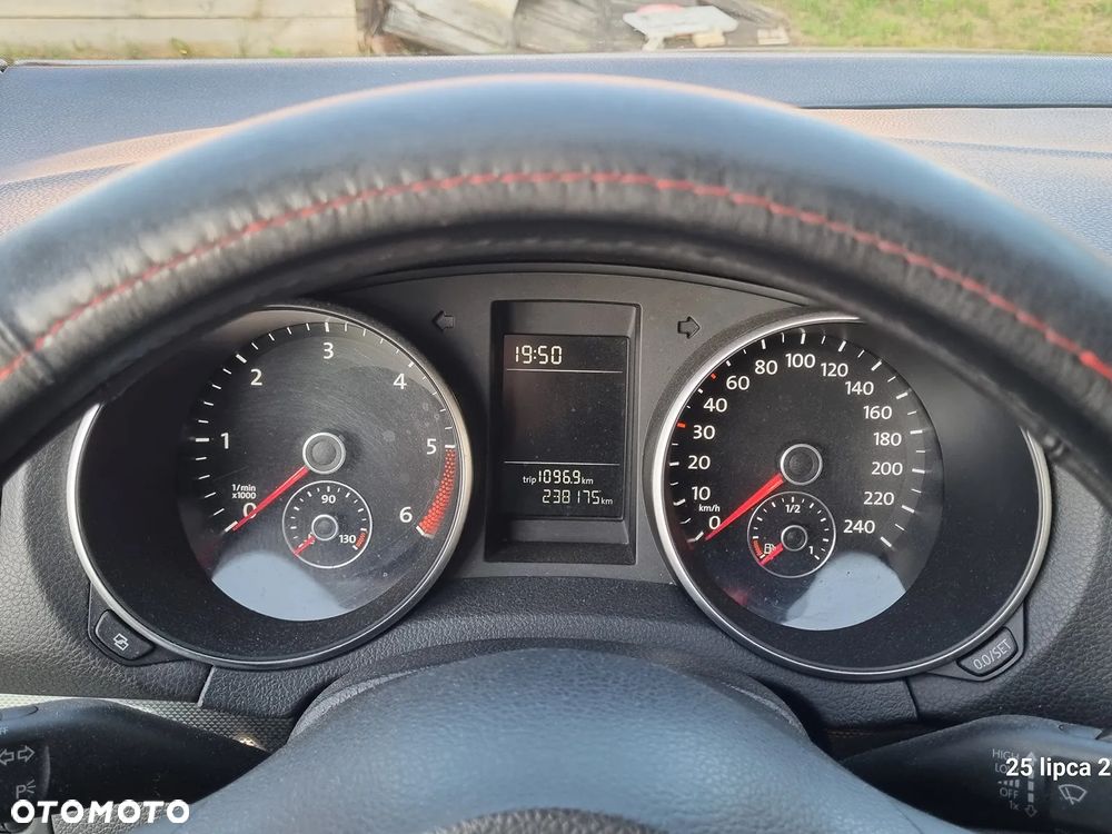 Volkswagen Golf 1.6 TDI Comfortline - 15