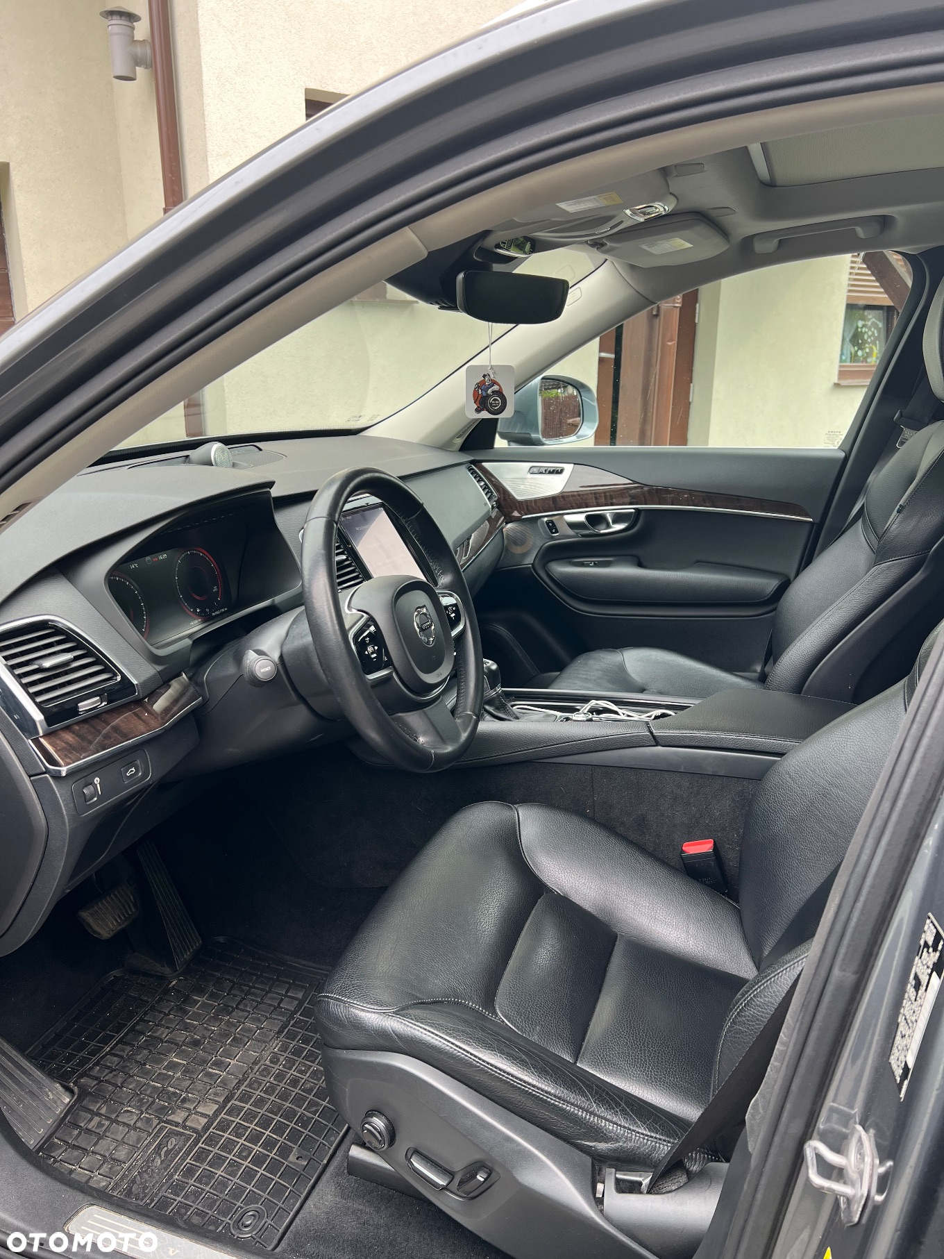 Volvo XC 90 T6 AWD Geartronic Momentum - 10