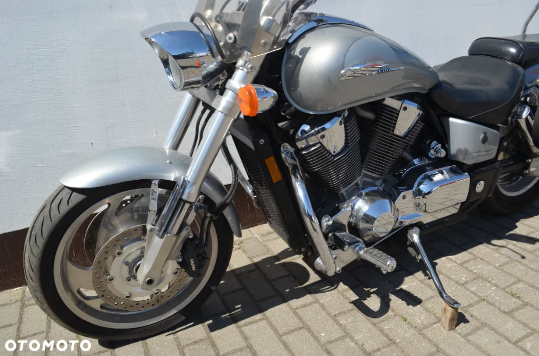 Honda VTX - 11