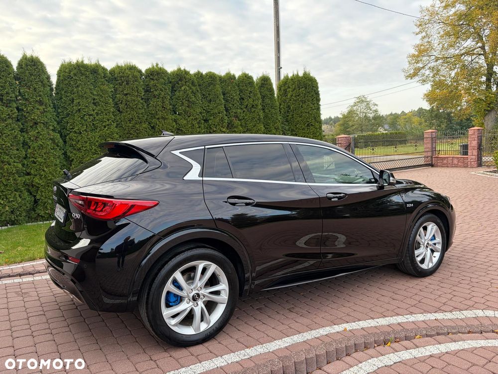 Infiniti Q30 2.2d DCT AWD Sport - 20