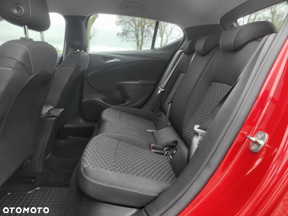 Opel Astra 1.2 T Edition S&S - 18