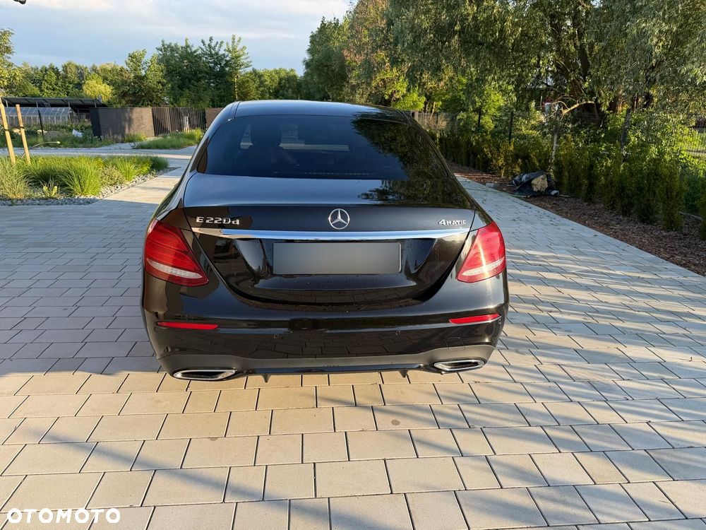 Mercedes-Benz Klasa E 220 d 4-Matic 9G-TRONIC - 3