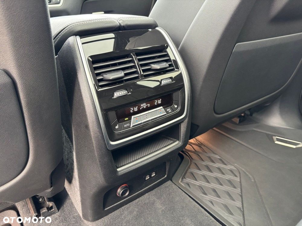 BMW X7 xDrive40i sport - 37