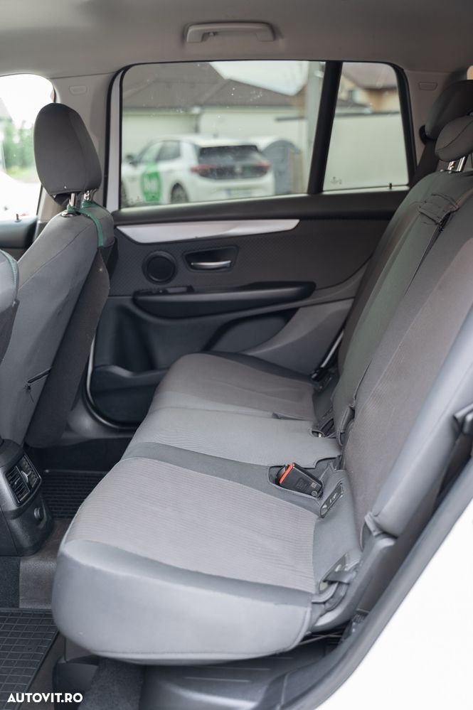 BMW Seria 2 218d Standard - 7