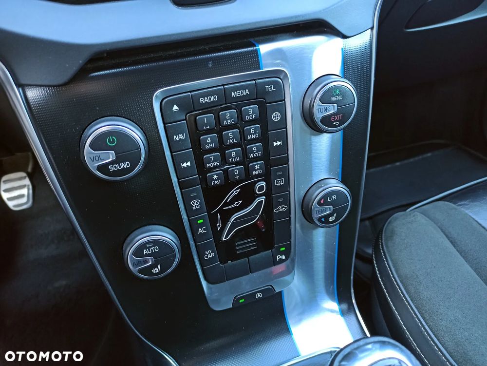 Volvo S60 D2 - 16