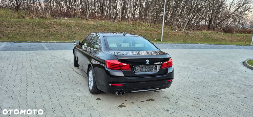 BMW Seria 5 520d - 6