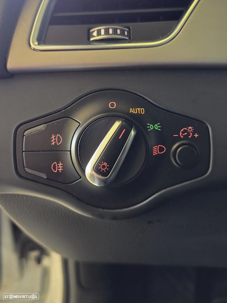 Audi A4 Avant 2.0 TDI Multitronic - 26