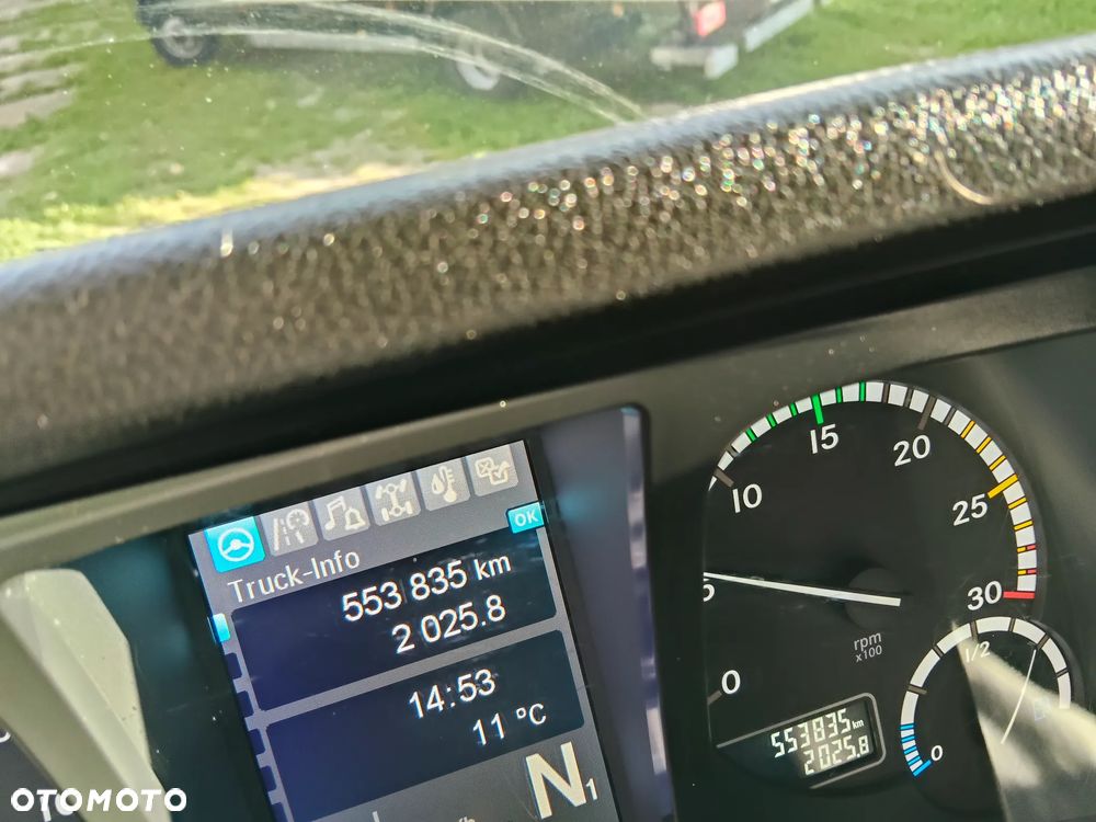 Mercedes-Benz Antos - 26