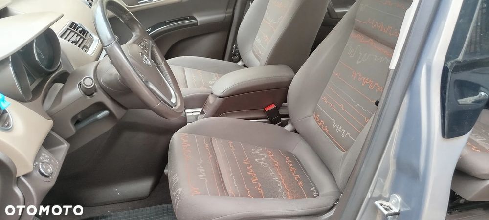 Opel Meriva - 11