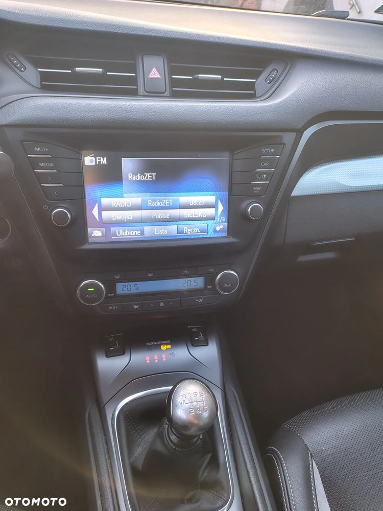 Toyota Avensis 2.0 D-4D Premium - 7