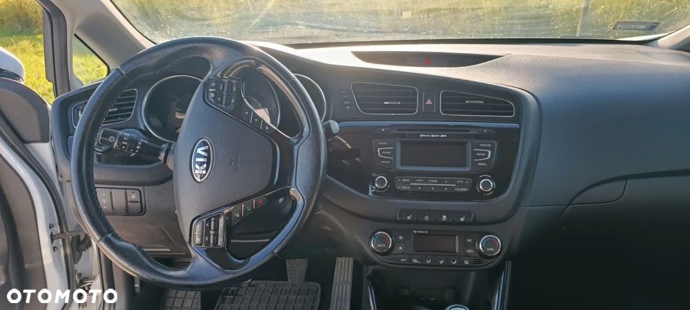 Kia Ceed 1.6 CRDi L - 10