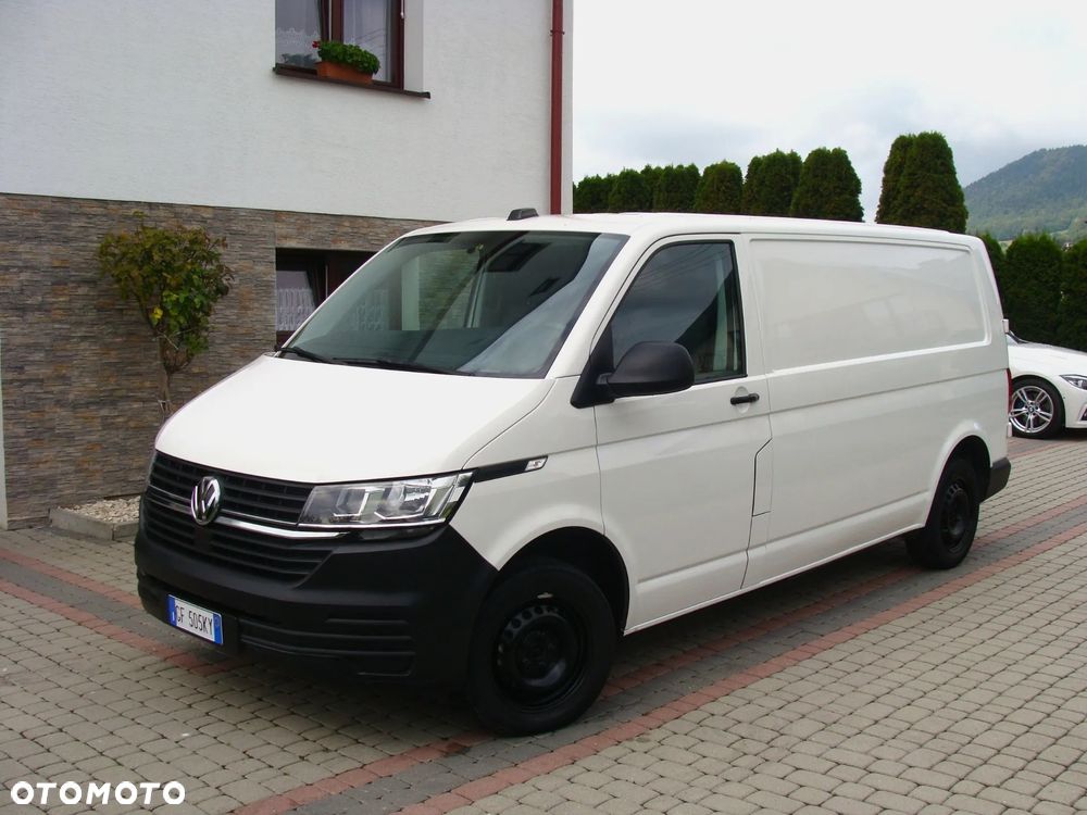 Volkswagen Transporter - 1