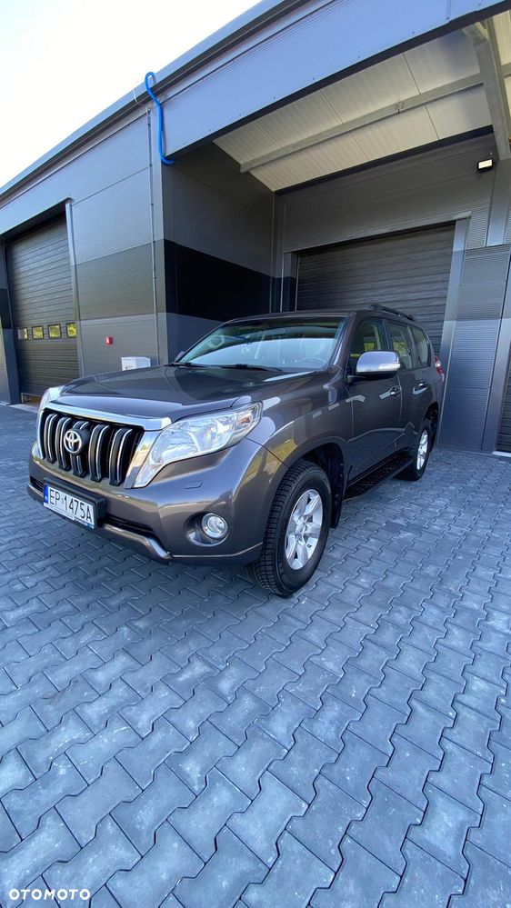 Toyota Land Cruiser LC 2.8 D-4D Prado - 2